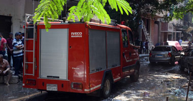 سيارة إطفاء تسيطر على حريق بمحول كهرباء بدار السلام