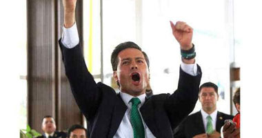 رئيس المكسيك يأمر بسفر اسر ضحايا حادث الواحات وأطباء إلى مصر
