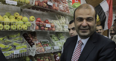 وزير التموين: بدء تطبيق النظام الجديد لبيع الخبز فى مناطق عابدين والأزبكية