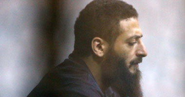 رفع جلسة محاكمة "عادل حبارة" بعد طلب دفاعه معاينة مسرح الجريمة