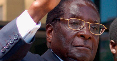 صحيفة: موجابى بكى عندما وافق على التنحى عن رئاسة زيمبابوى