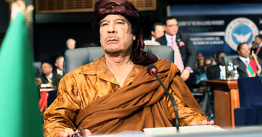 الأوبزرفر: نبوءة القذافى تتحقق بتصارع القوى الأجنبية على النفط الليبى