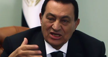 مبارك يفتتح عددا من المشروعات الخدمية بالفيوم
