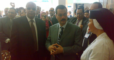 درويش يطالب الموظفين بالابتعاد عن "الوساطة" 