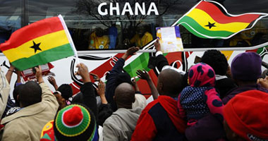 بالصور.. آلاف المشجعين فى استقبال منتخب غانا