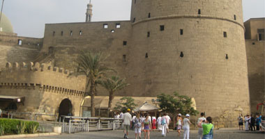 فرنسا ترسل خبيرا إلى مصر لفحص إمكانية إصلاح الساعة الموجودة بالقلعة