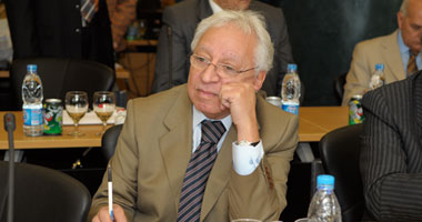 شوقى السيد لـ"خالد صلاح": الثورة اختارت القانون الطبيعى فى محاكمة مبارك