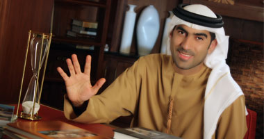 الإعلامى على آل سلوم يناقش قيم المجتمع فى "5 دقائق"