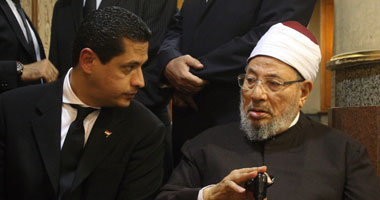 بلاغ للنائب العام يتهم عبد الرحمن القرضاوى بالخيانة العظمى
