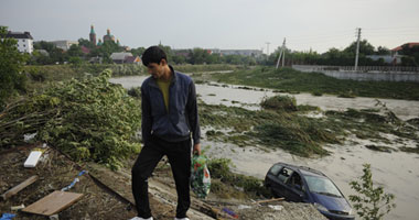 الطوارئ الروسية: مصرع 14 شخصا واختفاء 13 آخرين فى فيضانات سيبيريا