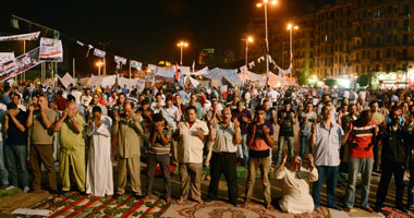 ميدان التحرير يشهد صلاة التراويح فى أول يوم رمضان 