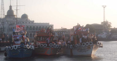 مسيرة بحرية للبمبوطية بقناة السويس للحفاظ على مكتسبات 30 يونيو