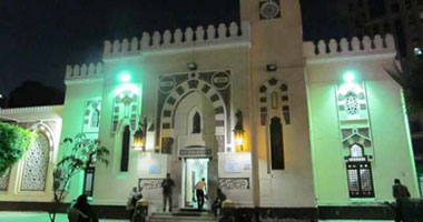 توافد المصلين لمسجد أسد بن الفرات بالدقى لتأدية صلاة العيد