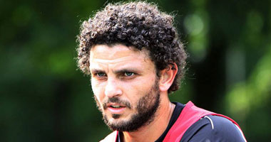 حسام غالى يخضع لبرنامج استشفائى فى تدريبات الأهلى