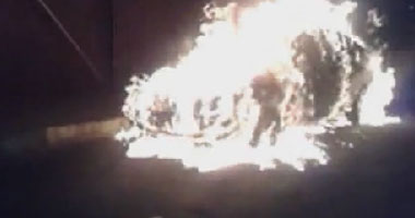 مجهول يشعل النيران بسيارة "ميكروباص" فى سوهاج