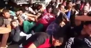 بالفيديو.. "داعش" تعدم 1500 جندى عراقى رمياً بالرصاص بالفيديو.. "داعش" تعدم 1500 جندى عراقى رمياً بالرصاص
