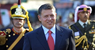 العاهل الأردني يتسلم أوراق اعتماد سفير مصر الجديد لدى عمان