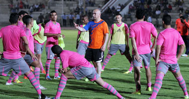 بالصور.. مصطفى عبد الخالق وهانى زادة وشريف منير فى مران الزمالك