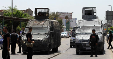 الأمن يضبط 3 سيارات يقودها مشتبه بهم جنوب الشيخ زويد