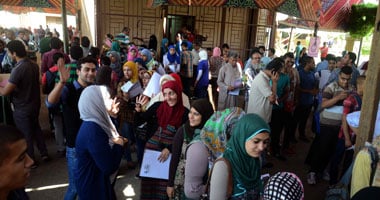450 طالبا يسجلون رغباتهم بـ"حاسبات القاهرة" فى أول أيام المرحلة الثالثة