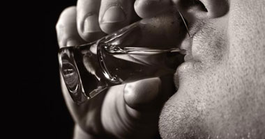 دراسة: عقار "باكلوفين" يساعد فى الامتناع عن شرب الكحوليات