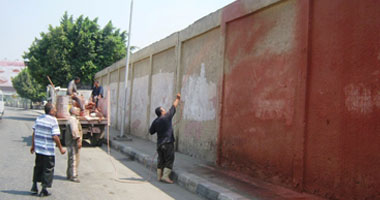دهان بلدورات نظافة وتسوية شوارع ديروط خلال مبادرة "حلوة يا بلدى"