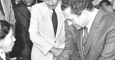 أسرار مبارك وحكومة على لطفى.. غداً على صفحات "اليوم السابع"