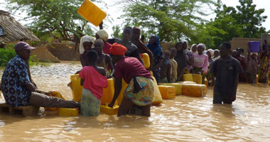 مقتل 12 ونزوح 36 ألف شخص بسبب الفيضانات فى النيجر
