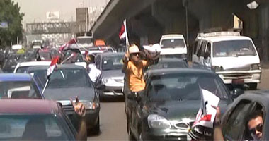 بالصور.. انطلاق مسيرة بالسيارات لدعم البرادعى 