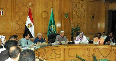 "شباب الثورة" بالإسماعيلية يطالبون المحافظ باستعادة استراحات المخلوع 