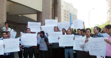 وقفة احتجاجية لـ"شباب هيئة التدريس" بالمنصورة