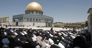 إسرائيل توافق على السماح للفلسطينيين بالصلاة فى الأقصى دون قيود