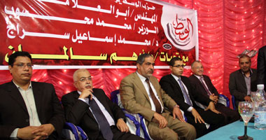 بالصور.. حفل تكريم حزب الوسط لحفظة القرآن وأسر شهداء الثورة وأبطال أكتوبر والأرامل.. ماضى: قرارات مرسى خلصتنا من رأس الثورة المضادة.. ويؤكد: إقالة قادة الجيش عقاب لتقصيرهم فى حماية شهداء الحدود
