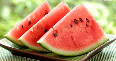 أطعمة ومشروبات تخفض ضغط الدم المرتفع أهمها البطيخ ومغلى أوراق الزيتون