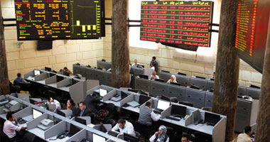 خبير اقتصادى: أسعار الأسهم بالبورصة المصرية فرص ذهبية للاستثمار