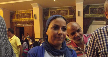 إسراء عبد الفتاح: لا صحة لما تردد حول منعى من السفر