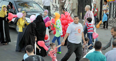 إقبال متزايد على الحدائق والمتنزهات فى أسيوط فى ثانى أيام العيد 