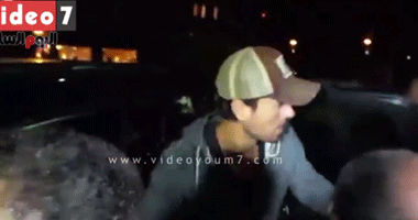 بالفيديو.. إنريكى إجلاسيوس يلتقط "سيلفى" مع أحد المعجبين ببورتو مارينا بالفيديو.. إنريكى إجلاسيوس يلتقط "سيلفى" مع أحد المعجبين ببورتو مارينا