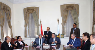 بالصور توقيع الاتفاق تعاون بين محافظة السويس ووزارة التربية والتعليم 