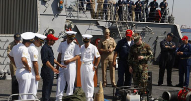 قائد بالبحرية الأمريكية: قادرون على رد أى تهديدات جنوب البحر الأحمر