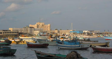 خفر السواحل التونسية تحتجز مركب صيد مصرى بتهمة الصيد غير المشروع "تحديث" 