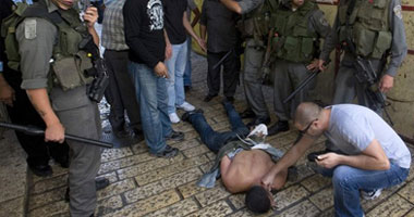 شهادات أسرى معتقل "عتصيون" الإسرائيلى حول تعرضهم للضرب أثناء الاعتقال
