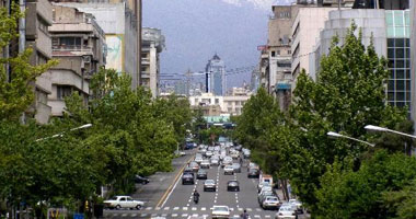 بى بى سى تبرز غضب نشطاء إيرانيين من رائحة كريهة اجتاحت العاصمة طهران