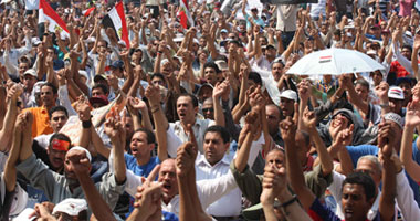 مسيرة لـ6 إبريل تصل التحرير
