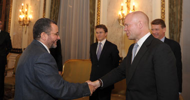  مصر وبريطانيا تتفقان على تعيين مسئول بلندن لاسترداد الأموال المهربة