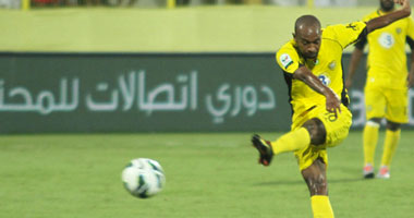 شيكابالا يشارك فى تعادل الوصل والأهلى 2\2 بـ"كلاسيكو دبى"