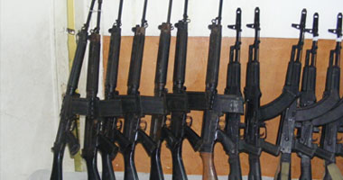 ضبط 11 قطعة سلاح نارى بينهم 4 مستولى عليهم من مراكز الشرطة بالمنيا