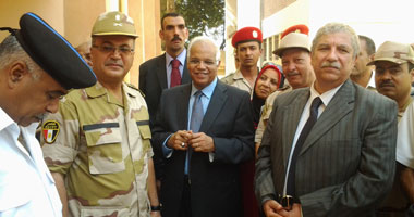 محافظ القاهرة يفتتح مدرسة الشهيد محمد أبو شقرة بالمقطم 