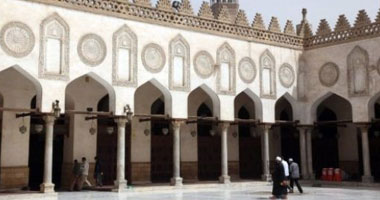 إمام الجامع الأزهر يحصل على الماجستير عن "جهود رؤوف شلبى الدعوية"