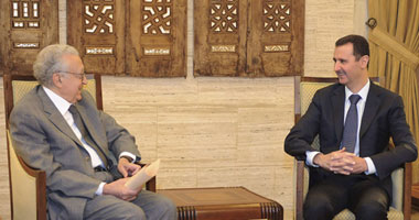 الأسد للإبراهيمى: أى مبادرة سياسية يجب أن تقوم على مبدأ رفض الإرهاب 